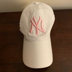 White & pink yankee hat